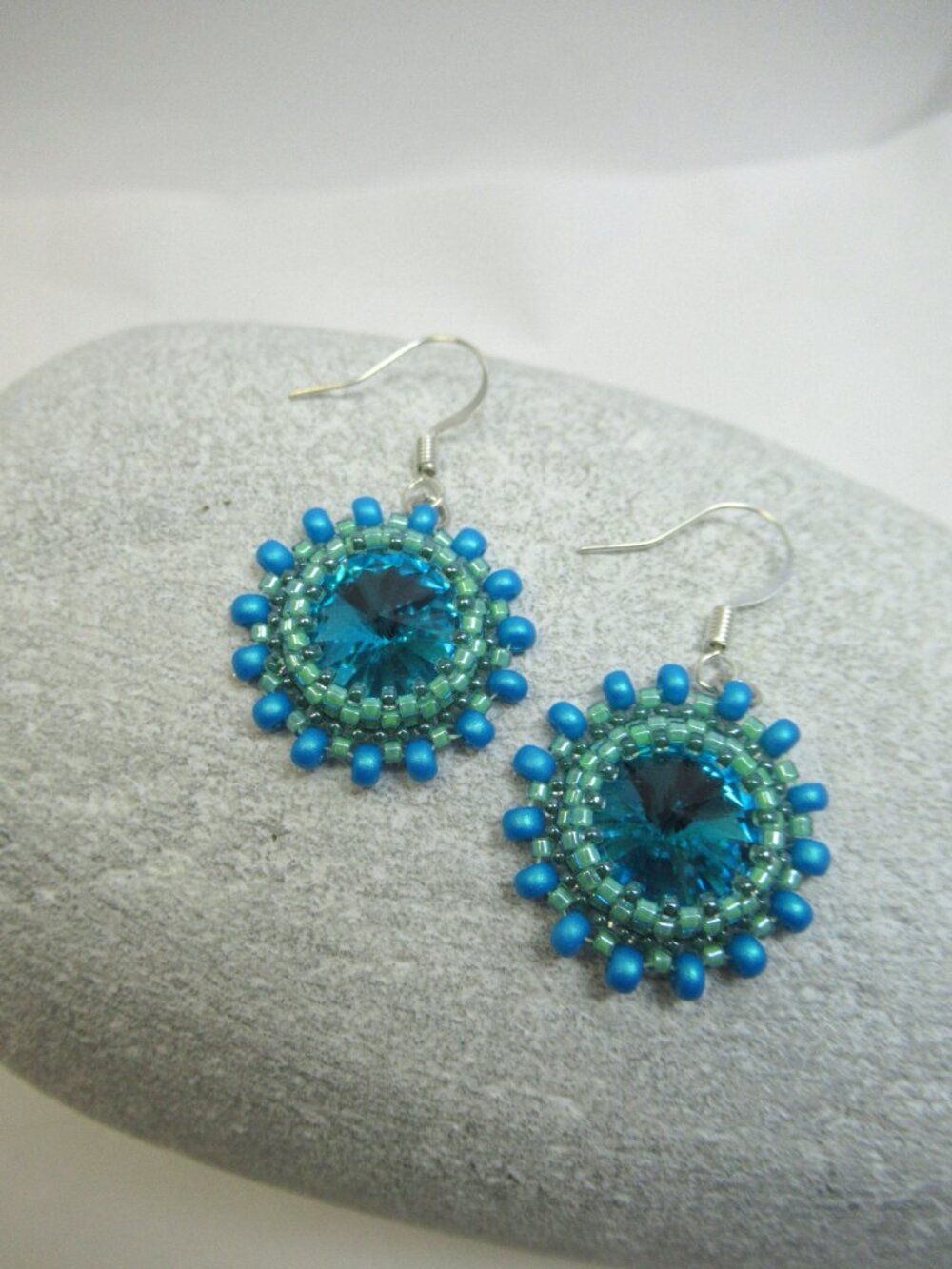 Blue Rivoli earrings - Picture 6 of 9
